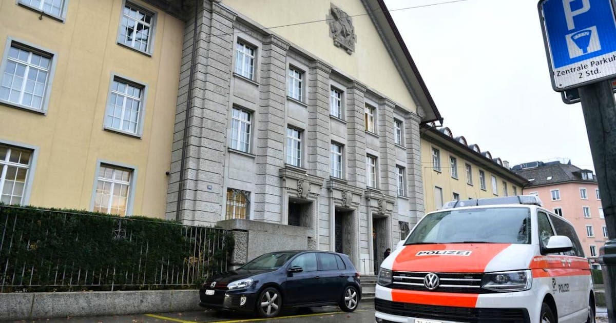 Dreifachmörder vor Zürcher Gericht: DNA-Spuren belasten Spanier